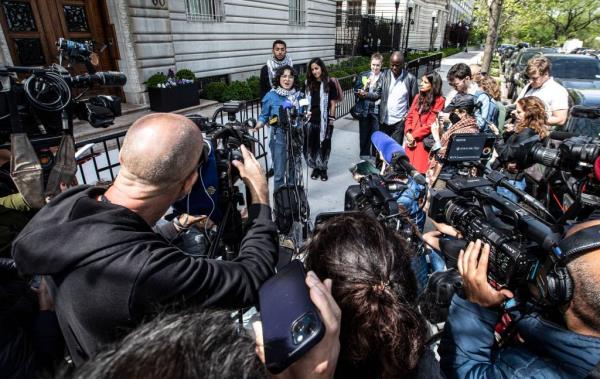 Columbia student protesters holding a press co<em></em>nference 